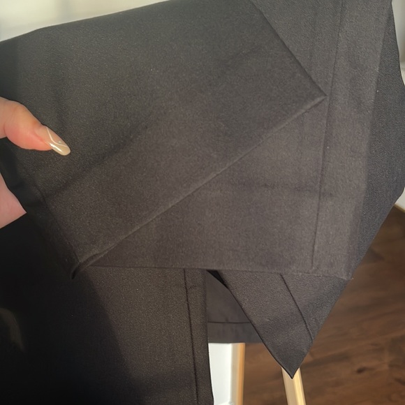 Theory Thaniel Approach Stretch Cropped Pants in black - Picture 12 of 12